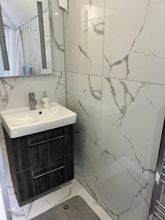 Lovely 2 Bedroom Flat With Roof Terrace In London Nw6 Esterno foto