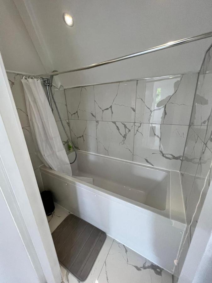 Lovely 2 Bedroom Flat With Roof Terrace In London Nw6 Esterno foto